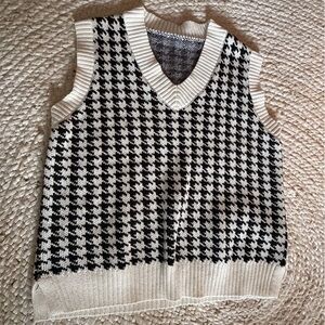 Black & White Houndstooth Knit Vest